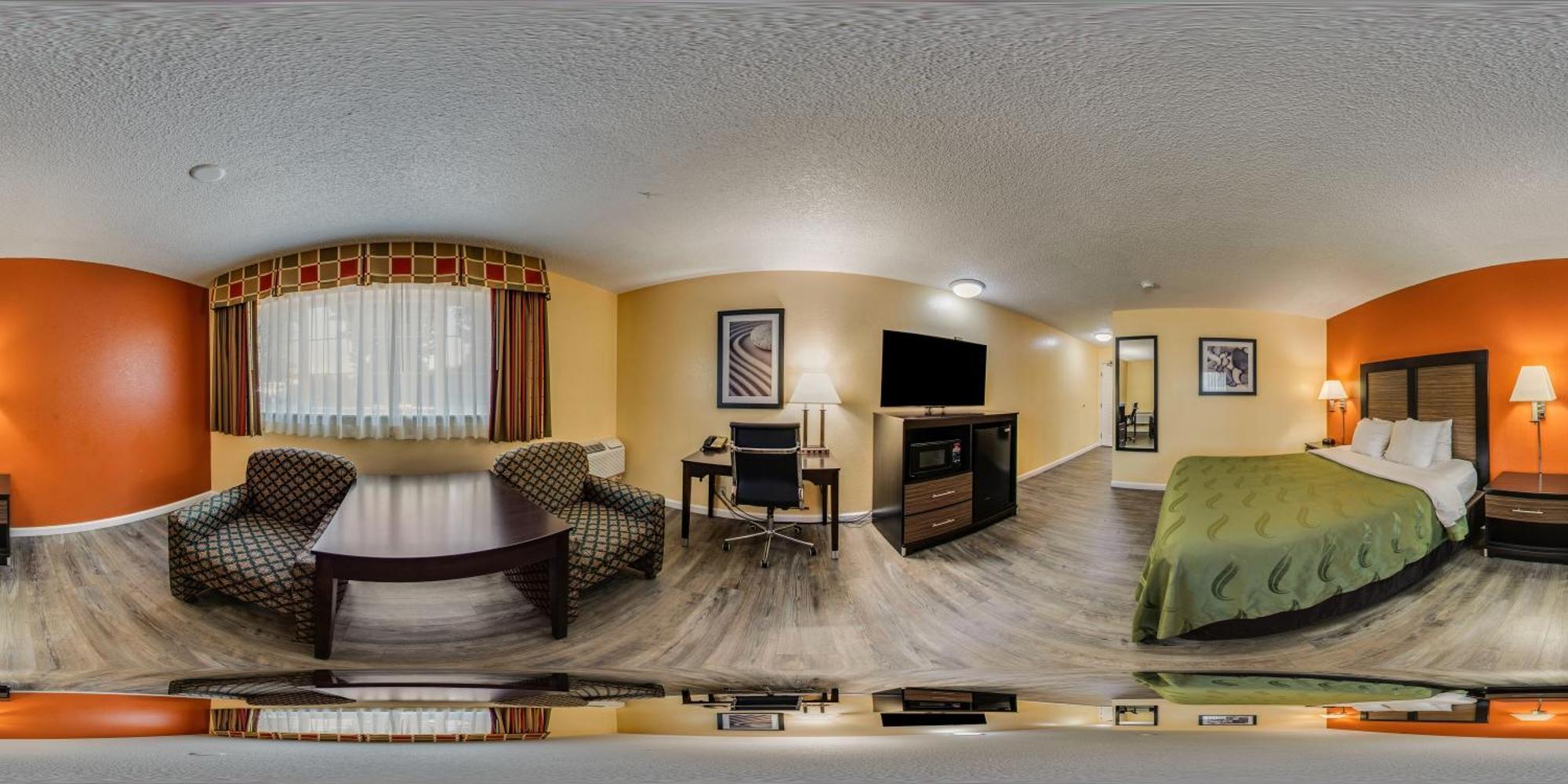 Quality Inn & Suites Medford Airport מראה חיצוני תמונה