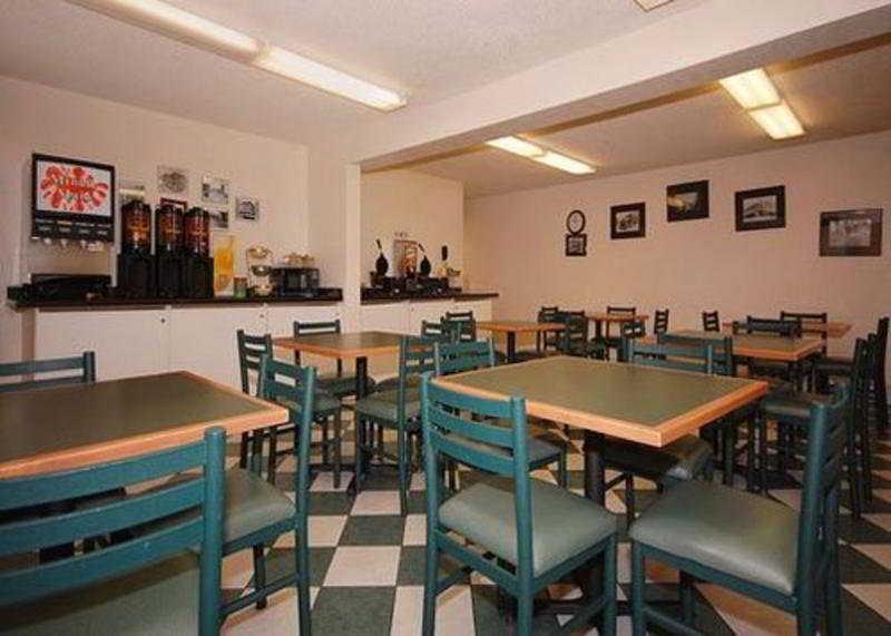 Quality Inn & Suites Medford Airport מסעדה תמונה